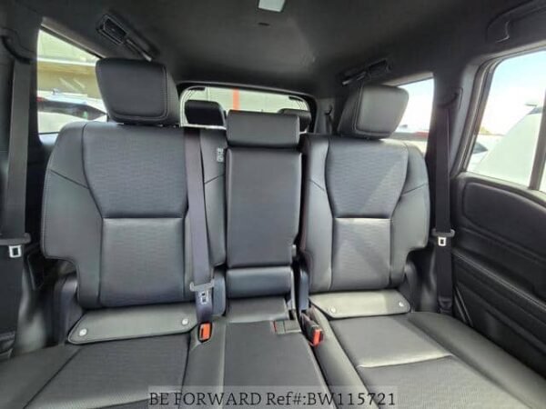 2024 TOYOTA LAND CRUISER PRADO 2.8 - Image 12