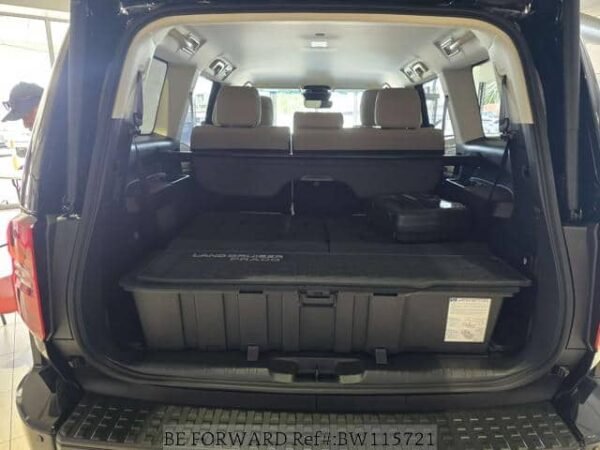 2024 TOYOTA LAND CRUISER PRADO 2.8 - Image 10