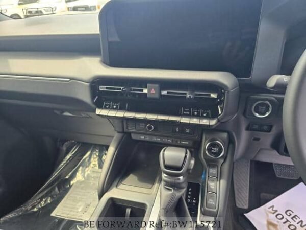 2024 TOYOTA LAND CRUISER PRADO 2.8 - Image 8