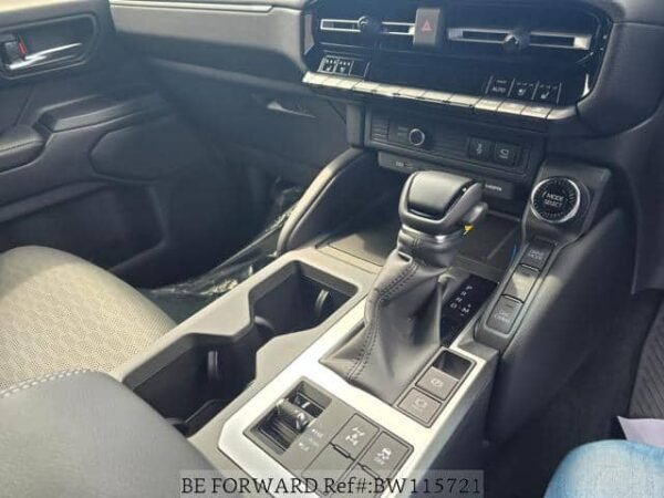 2024 TOYOTA LAND CRUISER PRADO 2.8 - Image 6