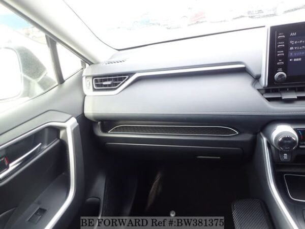 2020 TOYOTA RAV4 X - Image 7