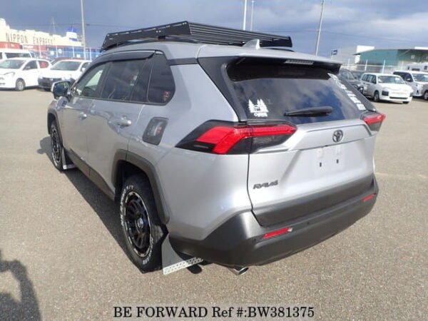 2020 TOYOTA RAV4 X - Image 19