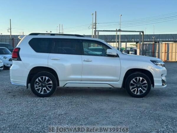 2022 TOYOTA LAND CRUISER PRADO - Image 6